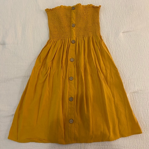 Dress - Picture 1 of 1